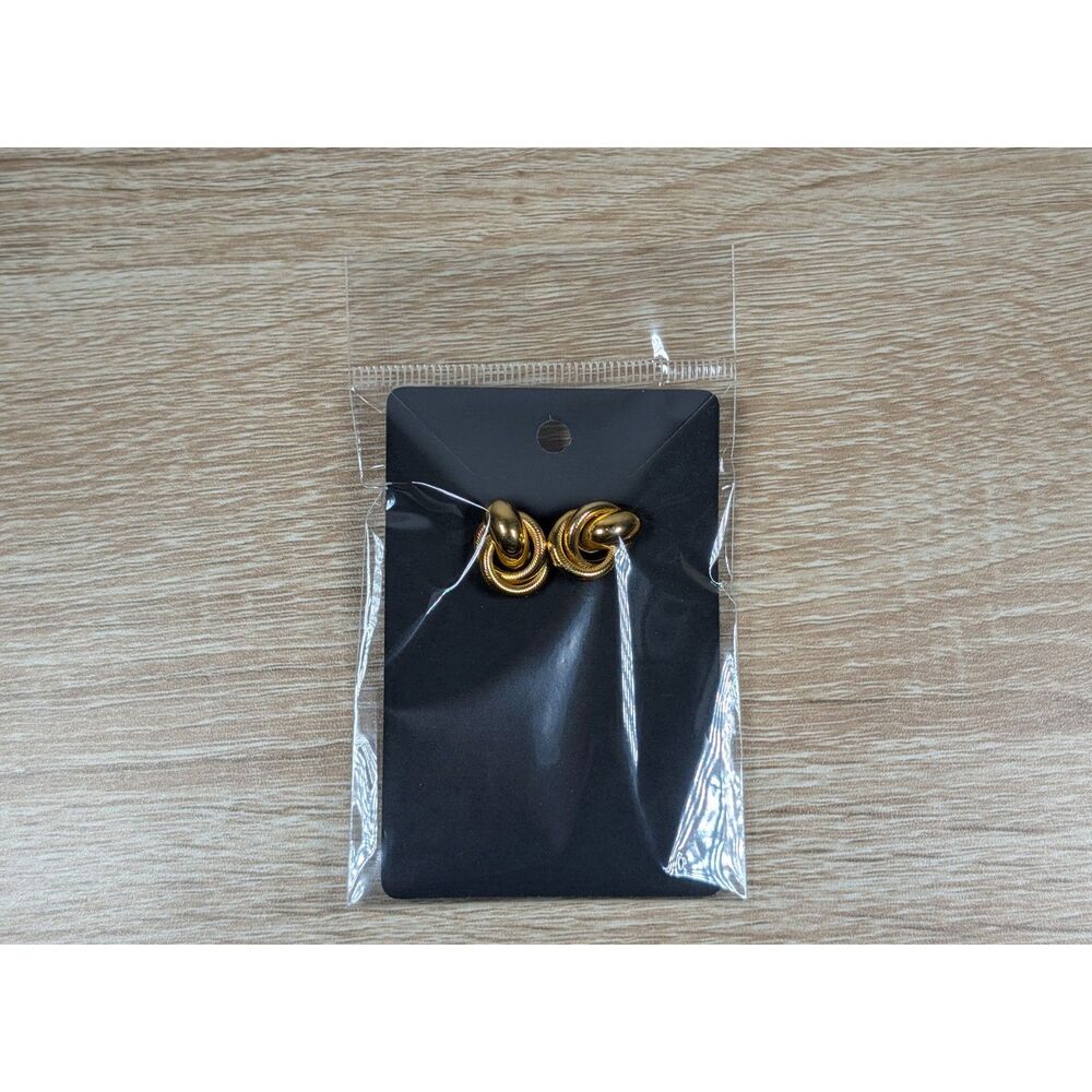 Gold Tone Interlocking Hoop Stud Earrings – Modern Chunky Style